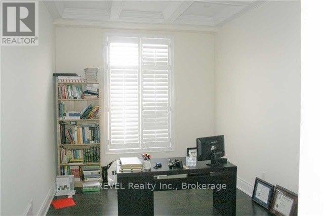 1 Tilsonburg Ave in Brampton, ON - Building Photo - Building Photo