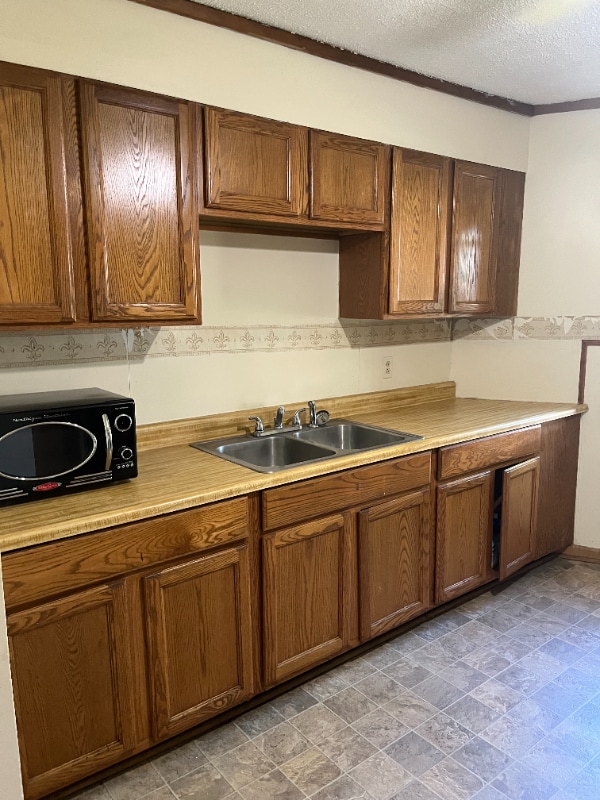 256 W Genesee St in Lapeer, MI - Building Photo - Building Photo