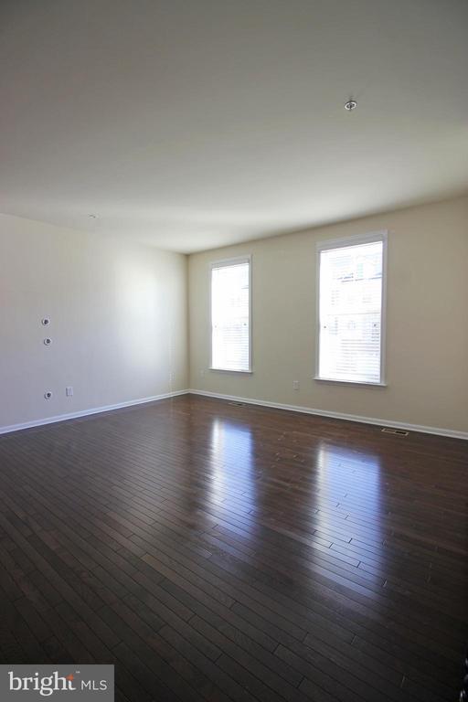4720 Cambria Rd in Frederick, MD - Building Photo - Building Photo