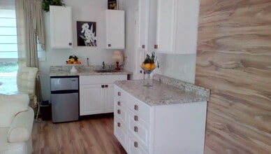 1771 Hickory Ln, Unit STUDIO in Elkton, FL - Building Photo - Building Photo
