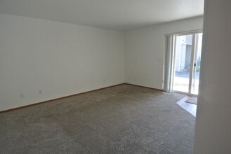 1350 Brown St, Unit B in Wenatchee, WA - Foto de edificio - Building Photo