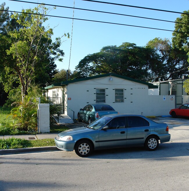 114 NW 59th St in Miami, FL - Building Photo - Building Photo