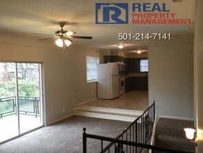 5109 N Cedar St in North Little Rock, AR - Foto de edificio - Building Photo
