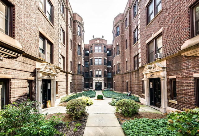 5331 S Dorchester Ave, Unit 2 in Chicago, IL - Foto de edificio - Building Photo