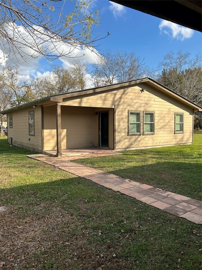 property at 16011 Mary Ann Ln