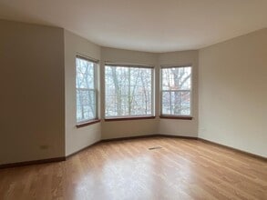 34 S Macgillis Dr in Round Lake, IL - Building Photo - Building Photo