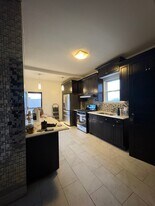 150-20 86th Ave in Queens, NY - Building Photo