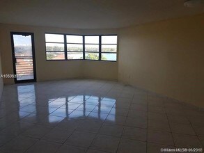 20840 San Simeon Way-Unit -704 in North Miami Beach, FL - Building Photo - Building Photo