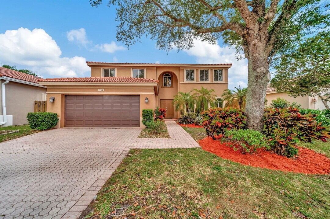 1700 SW 106th Terrace in Davie, FL - Foto de edificio