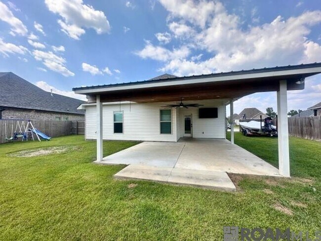 17142 Shearwater Trce in Prairieville, LA - Building Photo - Building Photo