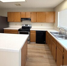 9202 Roquefort in San Antonio, TX - Building Photo - Building Photo