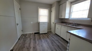1005 Wheatley Ave in Dayton, OH - Building Photo - Building Photo
