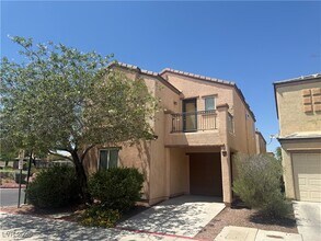 6054 Peaceful Creek St in Henderson, NV - Building Photo - Building Photo
