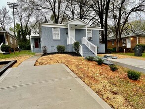 1930 Terrybrook Ln in Charlotte, NC - Building Photo - Building Photo