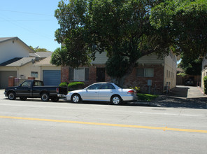 Pittsford Manor Apartments in Santa Clara, CA - Building Photo - Building Photo