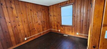 948 N Church St in Rockford, IL - Building Photo - Building Photo