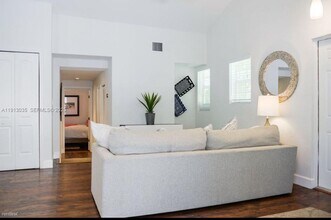 7611 Abbott Ave in Miami Beach, FL - Building Photo - Building Photo