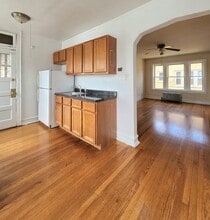 5423 W Montrose Ave in Chicago, IL - Building Photo - Building Photo