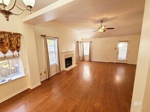 123 Melanie Loop in Daphne, AL - Building Photo - Building Photo