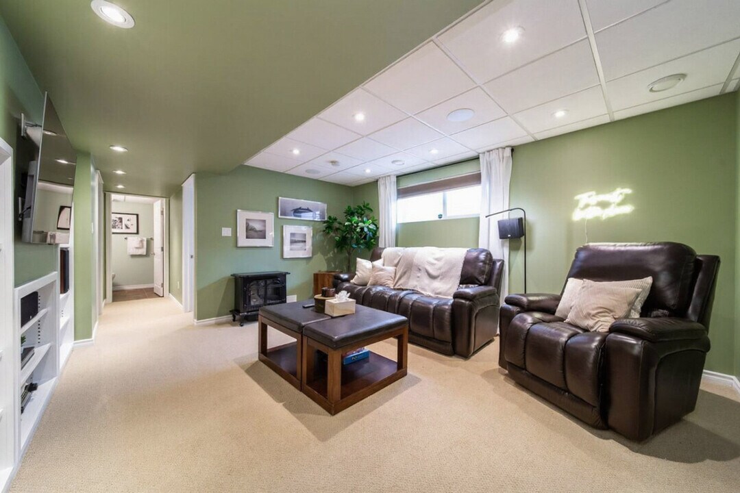 12223-12217 17 Ave SW in Edmonton, AB - Building Photo