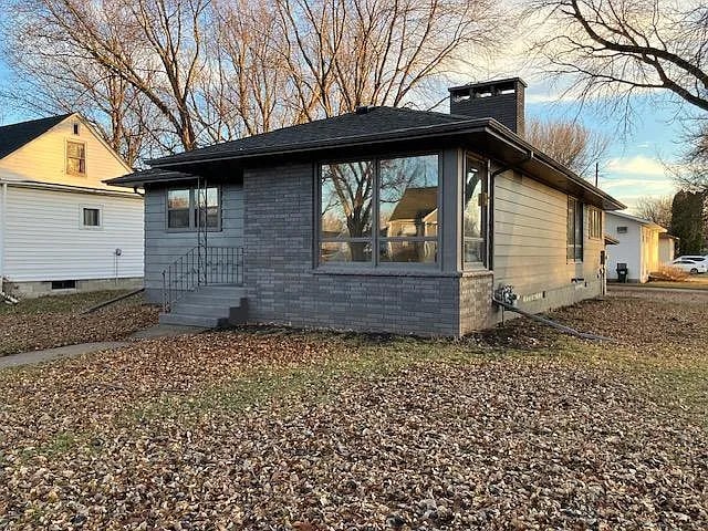 400 7th Ave SE, Unit A in Waseca, MN - Foto de edificio - Building Photo