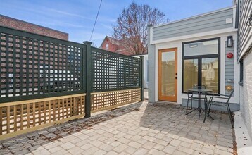 202 Elm St in Cambridge, MA - Building Photo - Building Photo