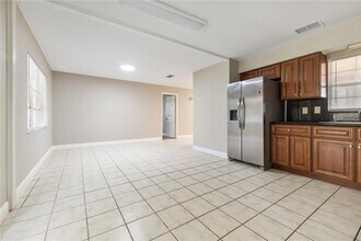 7314 Sequoia Dr in Tampa, FL - Building Photo - Building Photo