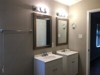 11930 Kingslake Forest Dr photo'