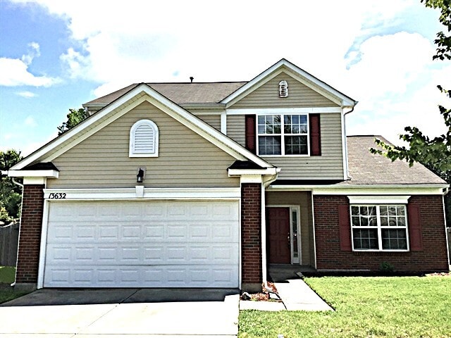 13632 Stringfellow Ln in Charlotte, NC - Building Photo - Building Photo