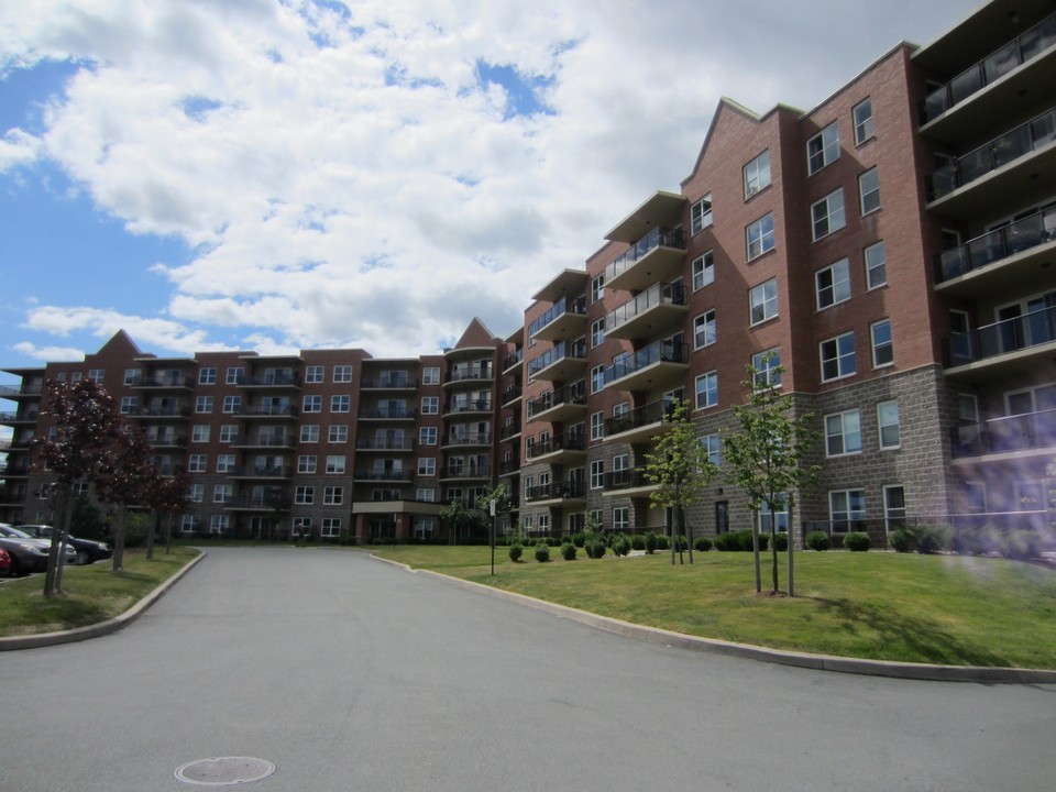 The BirchView in Halifax, NS - Building Photo