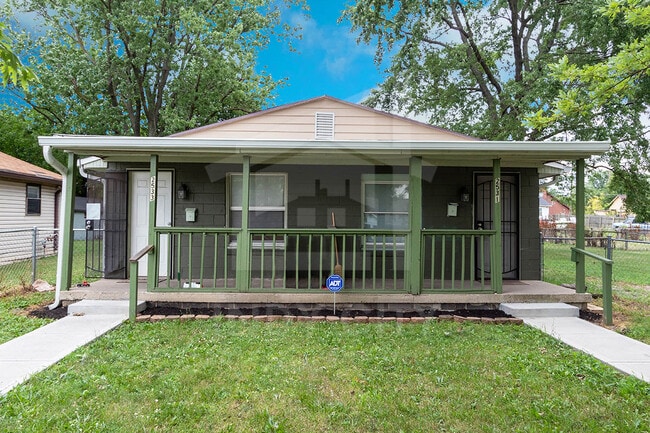 property at 2531 N Tacoma Ave