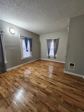 37 Pond St, Unit 1 in New Haven, CT - Building Photo - Building Photo