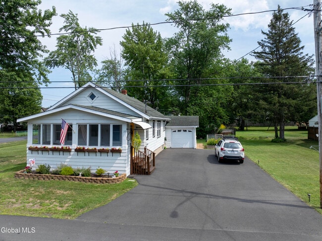 33 Clinton St in Rensselaer, NY - Building Photo - Building Photo