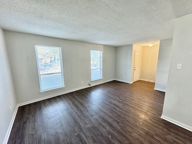 4079 Forest View Dr in Memphis, TN - Building Photo - Building Photo