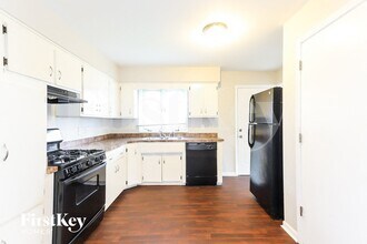 15231 Hastings Dr in Dolton, IL - Building Photo - Building Photo