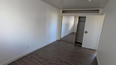 660-664-664 Precita Ave in San Francisco, CA - Building Photo - Building Photo