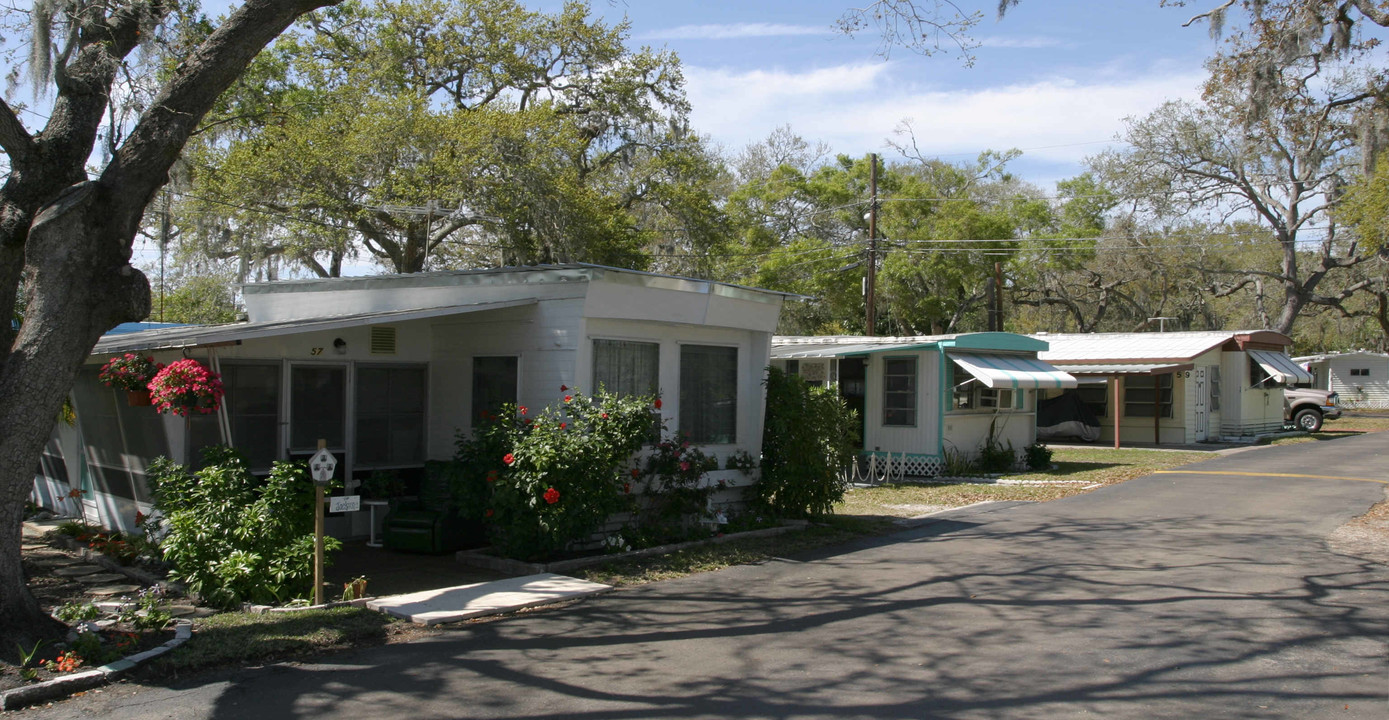 West Bay Mobile Home & Rv Park in Largo, FL - Building Photo