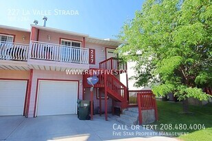 227 La Valle Strada in Pocatello, ID - Building Photo