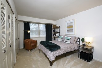 Woodridge Apartments in Randallstown, MD - Foto de edificio - Building Photo