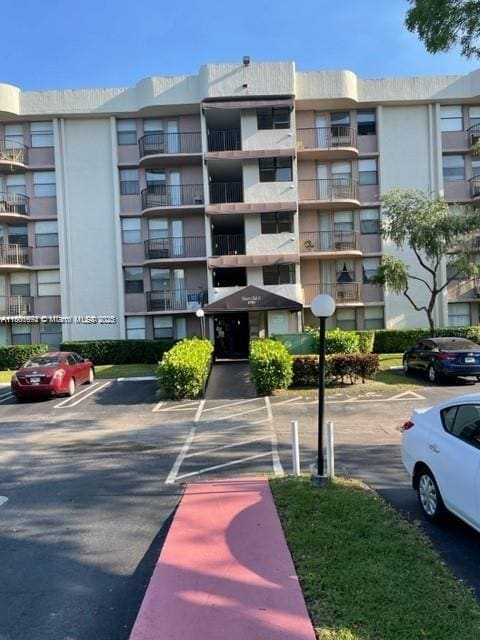 property at 2701 Riverside Dr