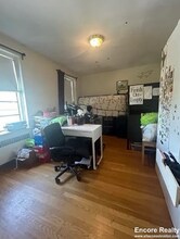 105 Longwood Ave, Unit #6 in Brookline, MA - Foto de edificio - Building Photo