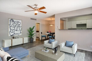 Aura at Midtown in Phoenix, AZ - Building Photo