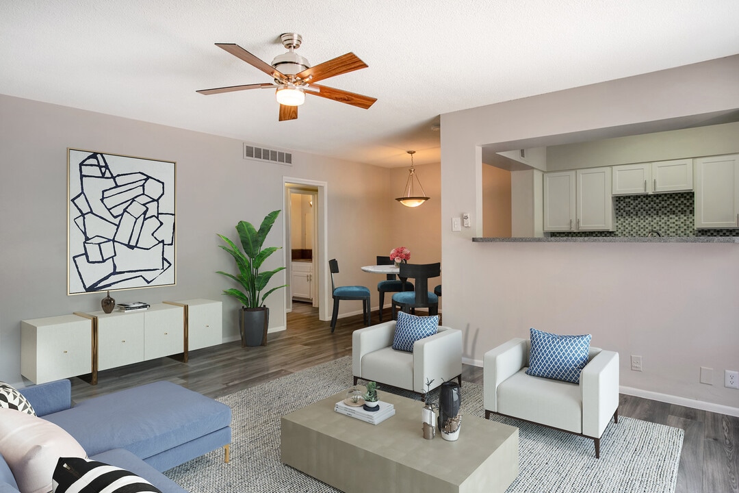 Aura at Midtown in Phoenix, AZ - Foto de edificio