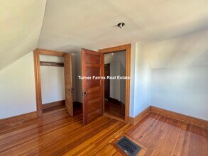 48 Summer St, Unit 1 in Medford, MA - Building Photo - Building Photo