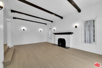 918 N Genesee Ave in West Hollywood, CA - Building Photo - Building Photo