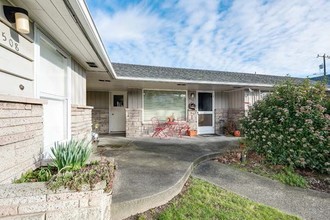 Roselyn Apartments in Seattle, WA - Building Photo - Building Photo