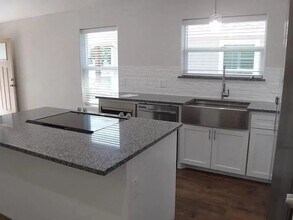810 N Broughton St, Unit 812 in Sherman, TX - Building Photo - Building Photo