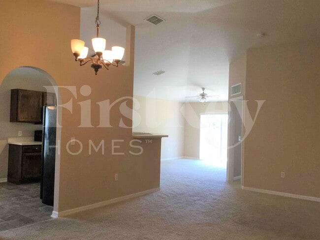 425 Hammerstone Ave in Haines City, FL - Building Photo - Building Photo