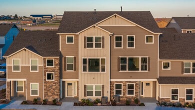 7476 Johnsontown Hts in Colorado Springs, CO - Foto de edificio - Building Photo