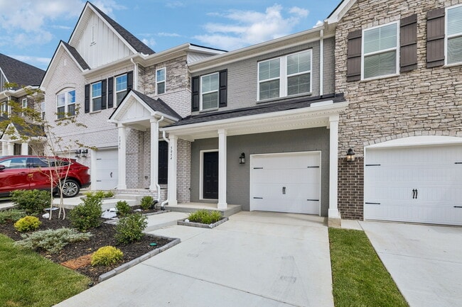 property at 5350 Bellflower Hls